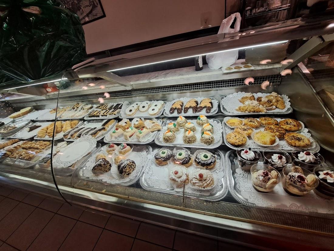 Carmellas Italian Deli